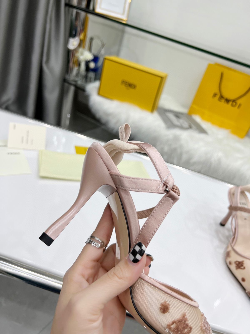 Туфли Fendi