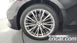 BMW 3-Series 320i Touring Luxury — 2022