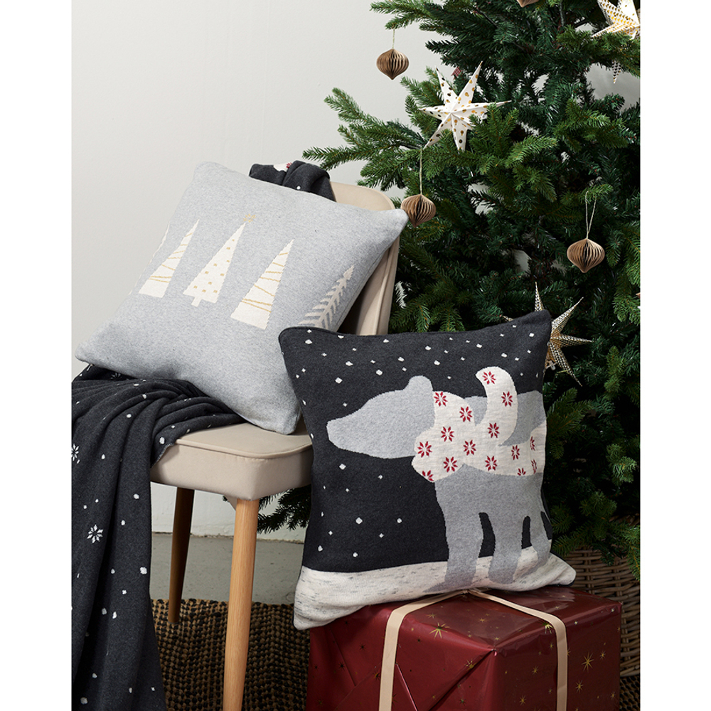 Подушка вязаная с новогодним рисунком polar bear из коллекции new year essential, 45х45 см