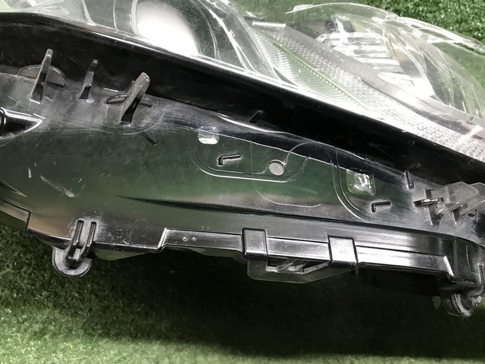 Фара правая Toyota Camry xv70 (17-нв) LED