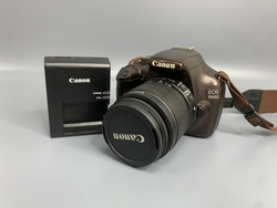 Canon EOS 1100D kit EF-S 18-55mm 3.5-5.6 IS ll 1535 Кадров