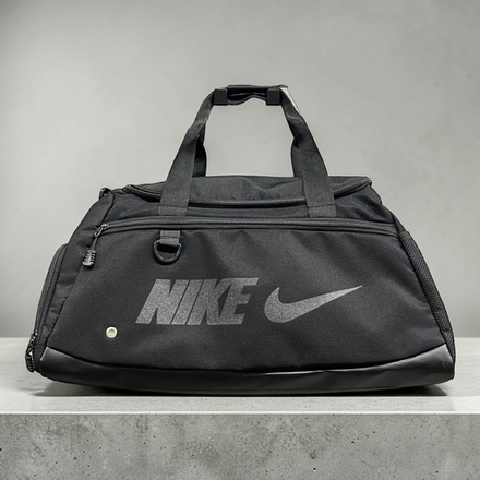 Сумка спортивная Nike #1 • Черный