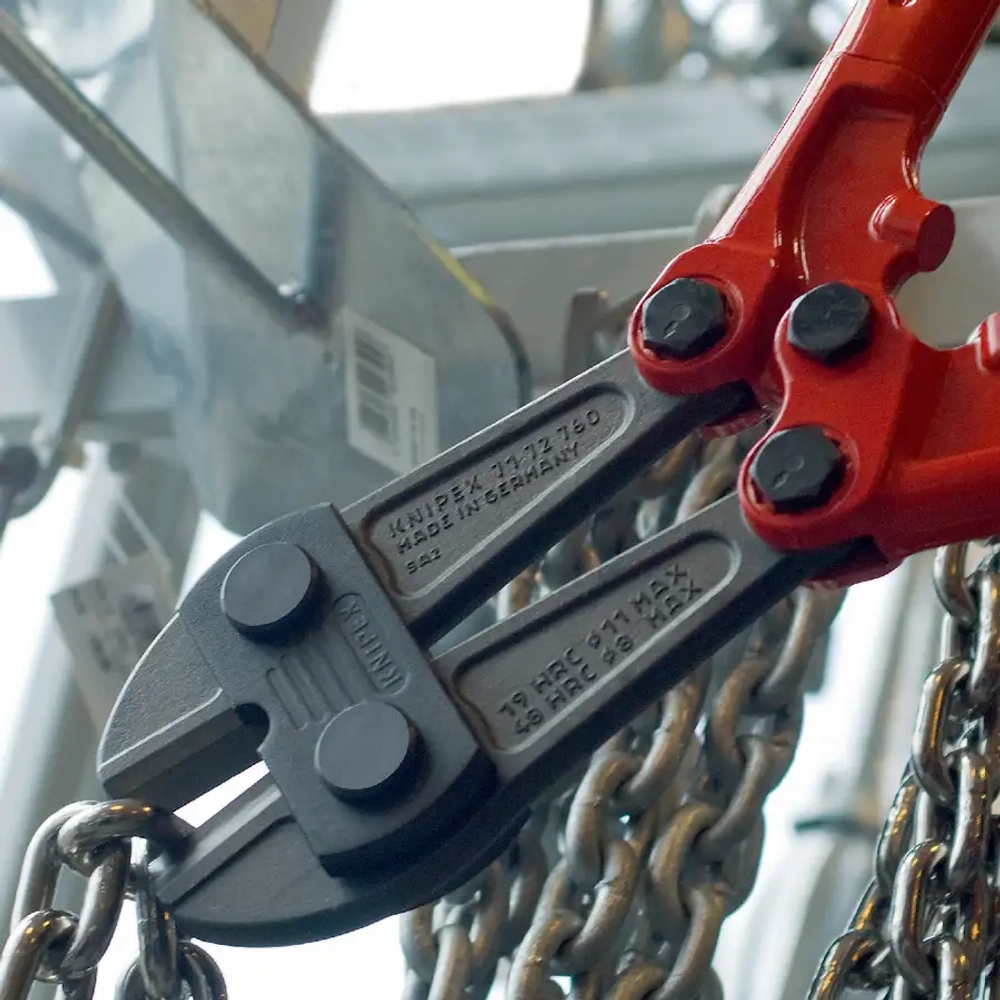 Болторез с двухкомпонентными чехлами 910 мм Knipex 71 72 910