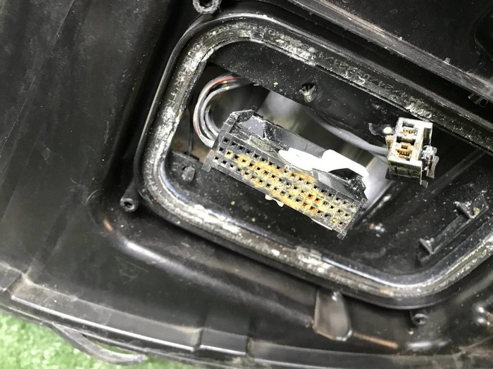 Фара правая Mercedes E W213 (2020-2023) LED