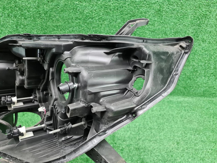 Корпус фары левый Toyota LC Prado 150 (2013-2017)