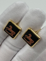 Запонки Wedgwood чёрные с лошадью