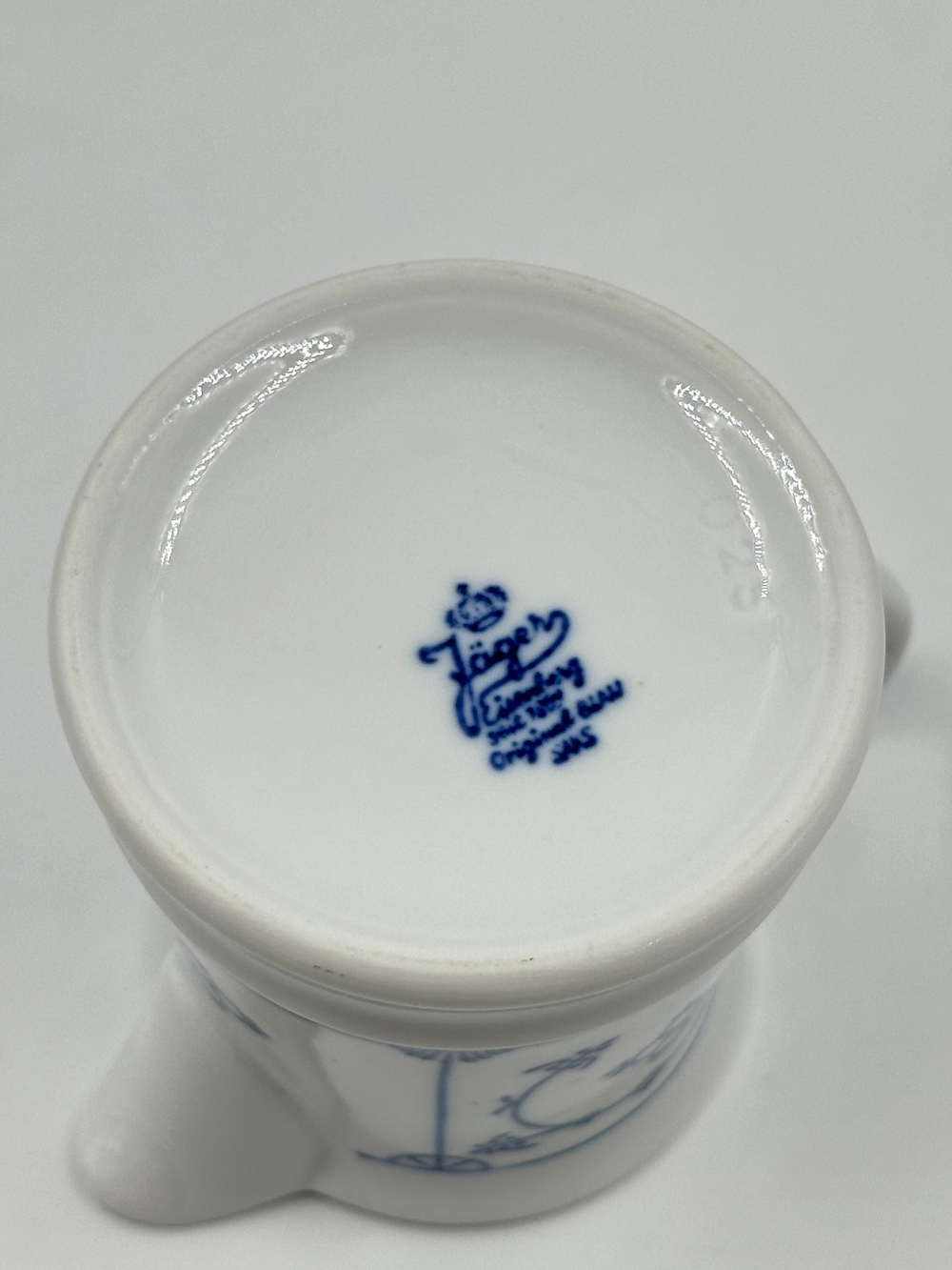 Молочник Indisch Blau, Jäger