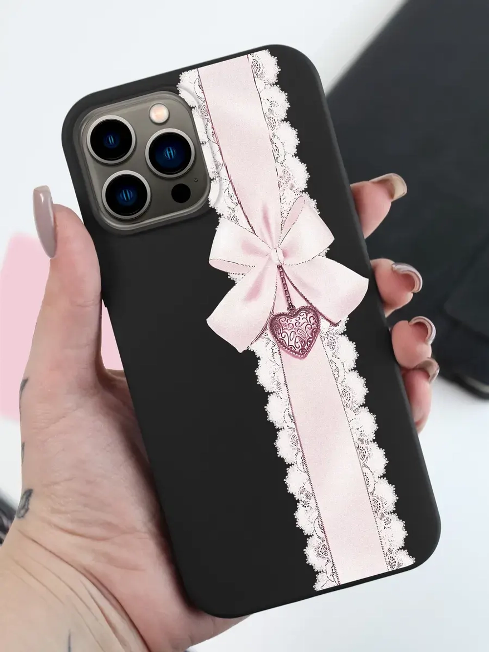 Чехол на iPhone 15 Pro Max с принтом