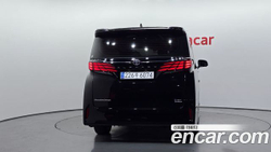 Toyota Alphard 2.5 HEV Executive AWD — 2024