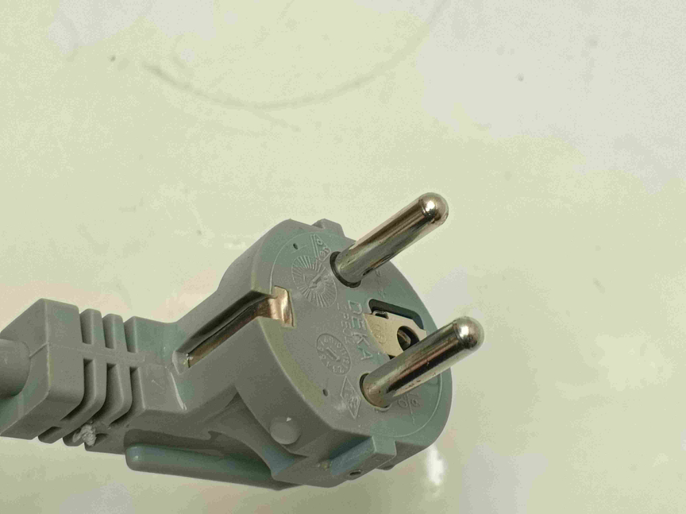LS60840L кт224 Сетевой шнур для стиральной машины AEG LS60840L б/у