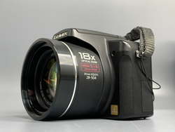 Panasonic Lumix DMC-FZ18