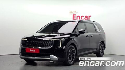 KIA Canival 9-Seater Prestige — 2024