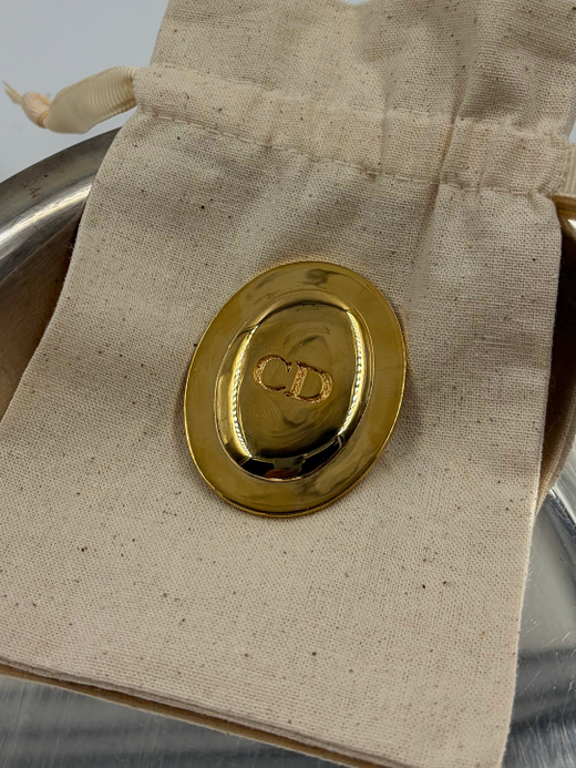 Брошь лого Christian Dior