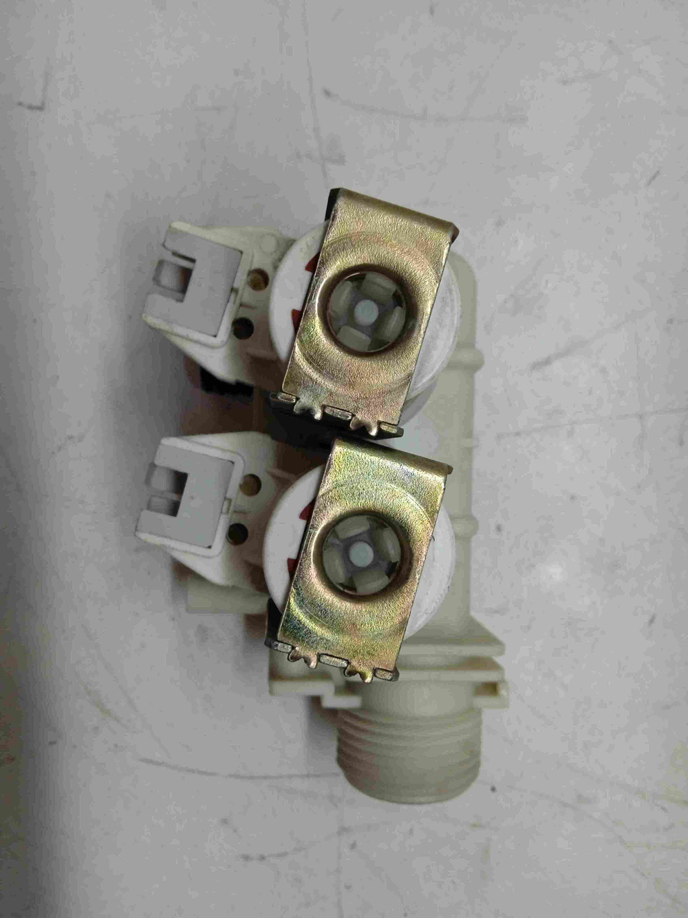 AVSD127 кт278 Клапан подачи воды стиральной машины Hotpoint-Ariston AVSD127 б/у