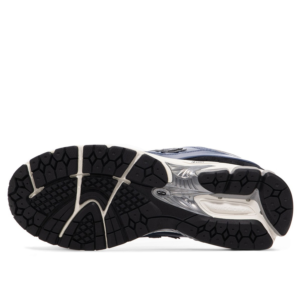 Кроссовки мужские NEW BALANCE 2002