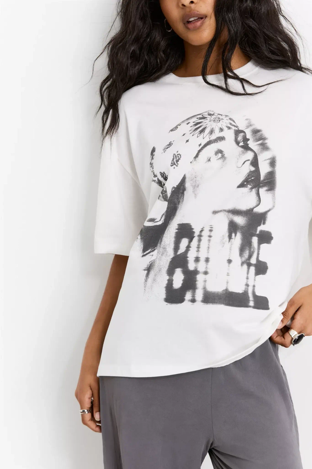 PULL&BEAR Футболка с принтом Billie Eilish, белый
