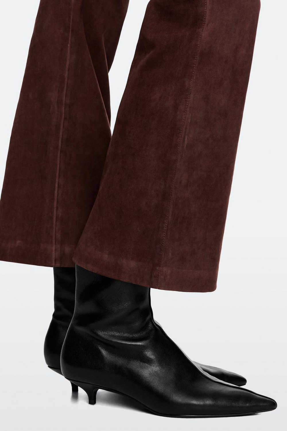 Massimo Dutti Кожаные ботильоны на низком каблуке, черный