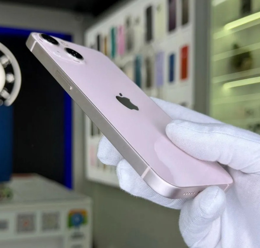 iPhone 13, 256 ГБ б/у