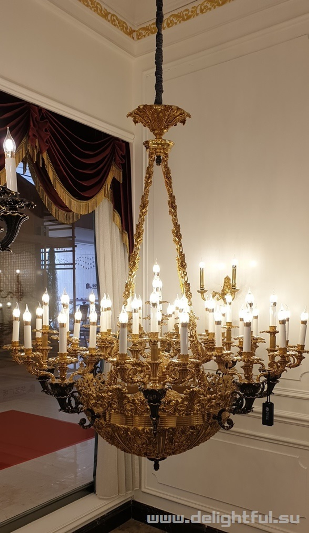 Латунная люстра
