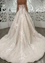 Свадебное с кружевом