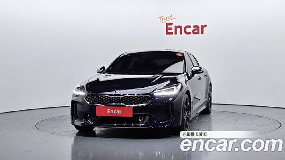 KIA Stinger 3.3 Turbo AWD — 2019