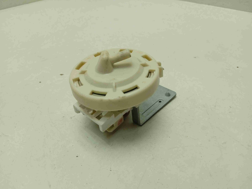F12A8CDP кт193 Датчик уровня воды для стиральной машины LG F12A8CDP б/у
