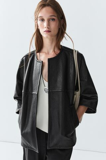 Massimo Dutti Укороченная куртка из кожи наппа, черный
