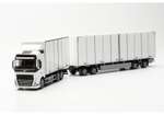 Грузовик Volvo FH Gl. 2020 с четырехосным прицепом, белый