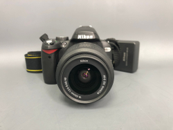 Nikon D60 + Kit AF-S 18-55mm G VR