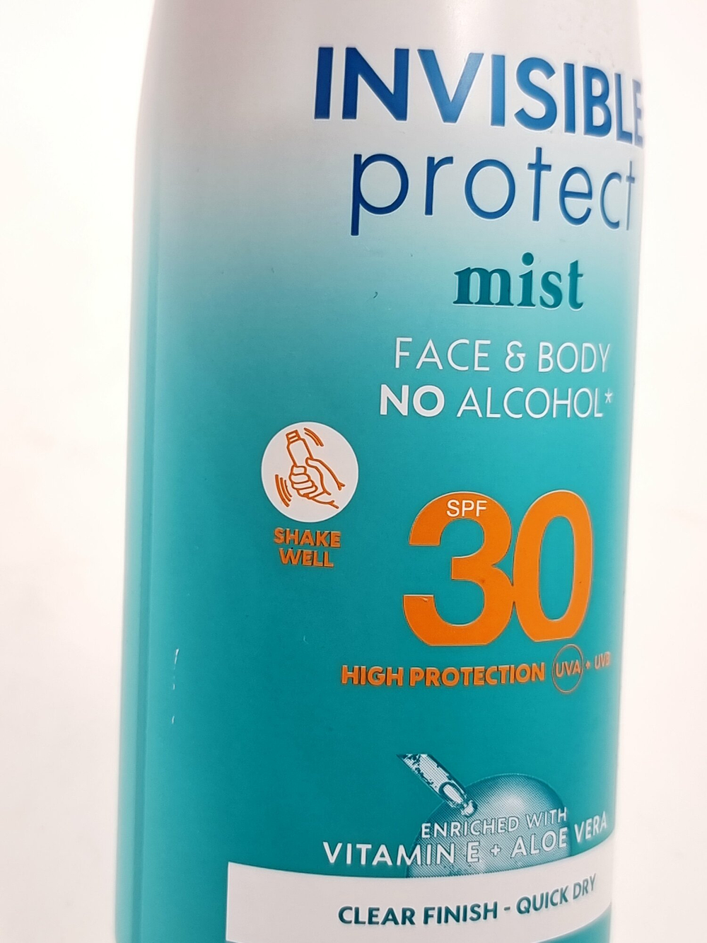 Cолнцезащитный невидимый спрей Garnier Invisible Protect Mist Spf30 с витамином Е и алоэ вера 200 мл (Франция)