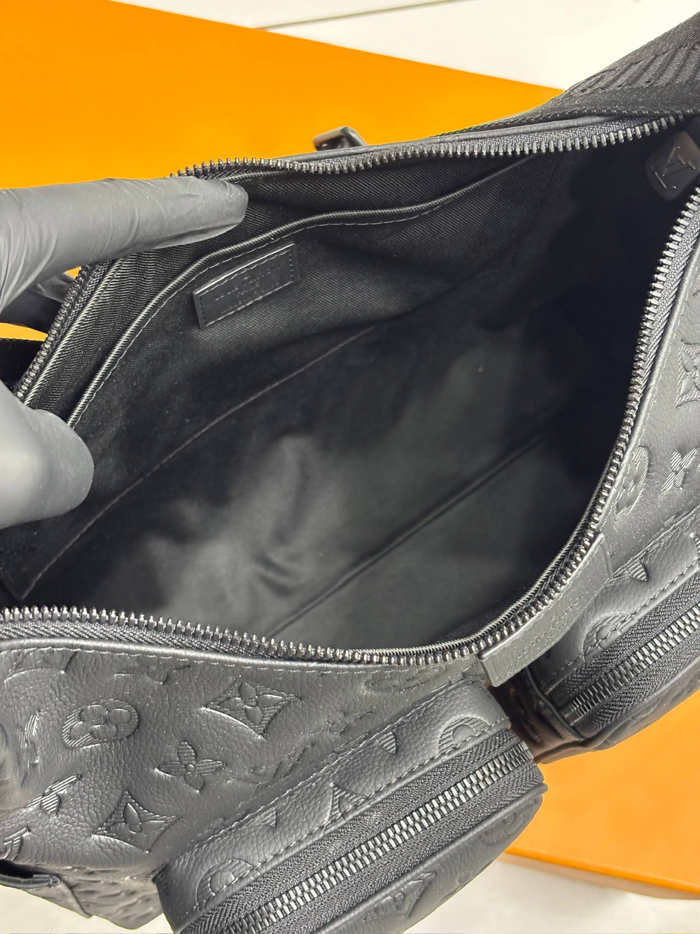 Сумка через плечо Louis Vuitton Bolso hobo Cargo
