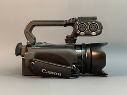 Canon XA10E