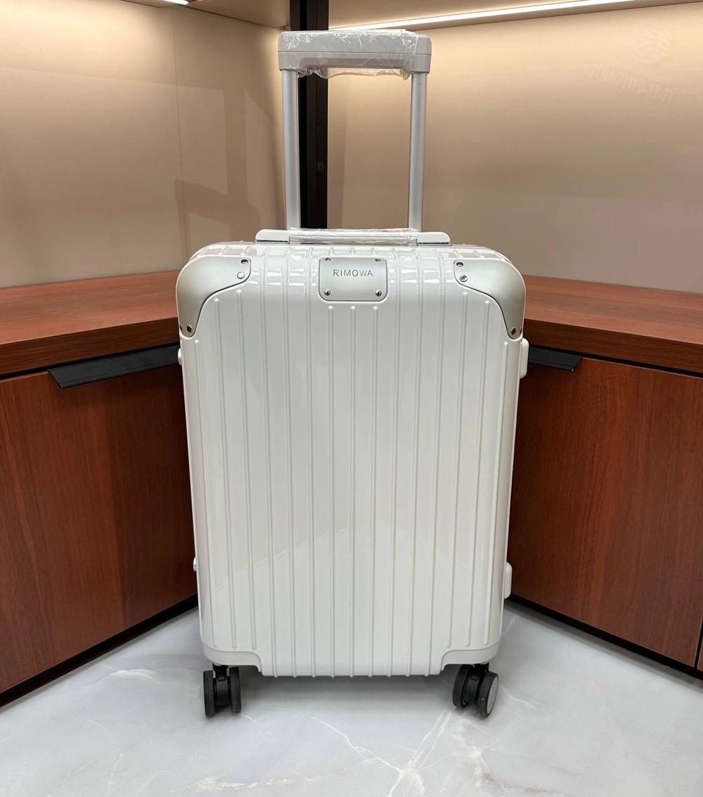 Чемодан Rimowa Hybrid