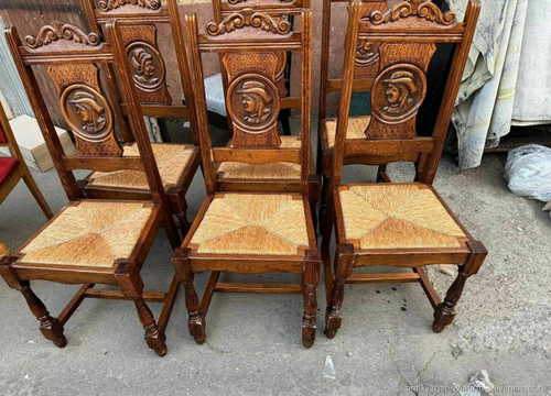 Старинные стулья с ротангом 2 шт
