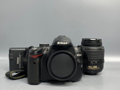 Nikon D5000 Kit 18-55mm