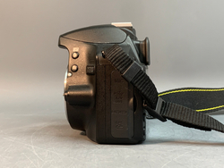 Nikon D3200 kit 18-55 26.565 кадров