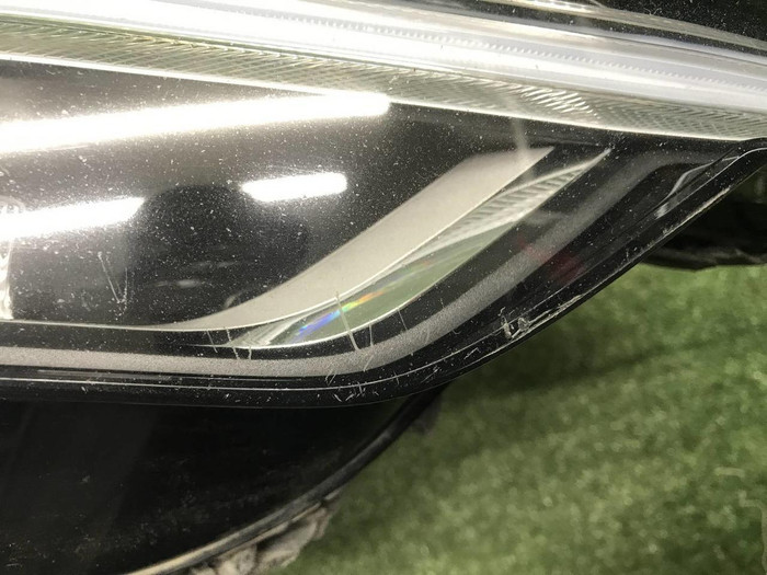 Фара правая Volvo XC60 2 (2017-2021) LED