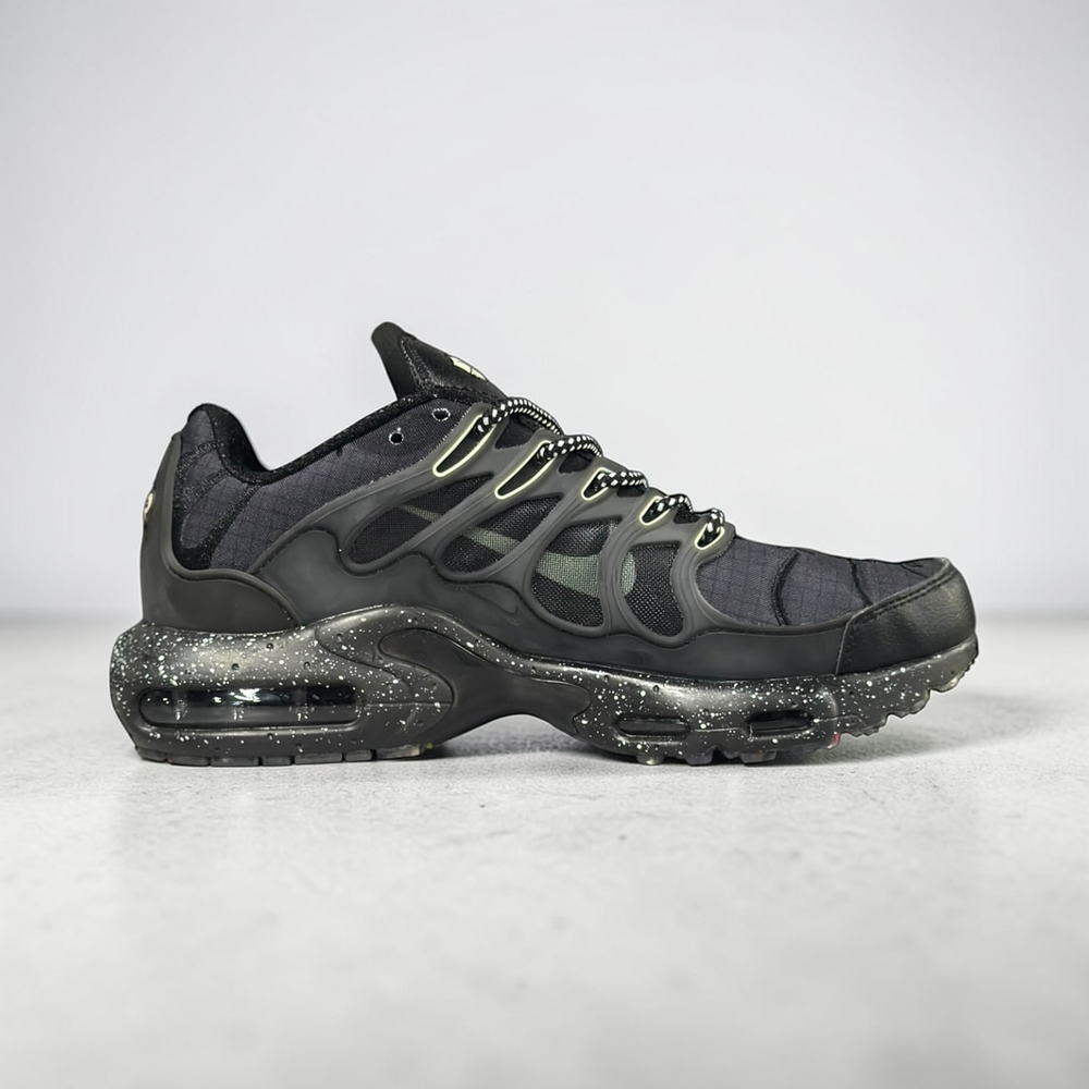 Nike Air Max Plus Terrascape • Black Sapphire