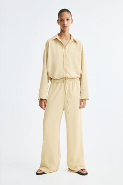Широкие брюки со стяжкой — Пыльно-жёлтый - H&M