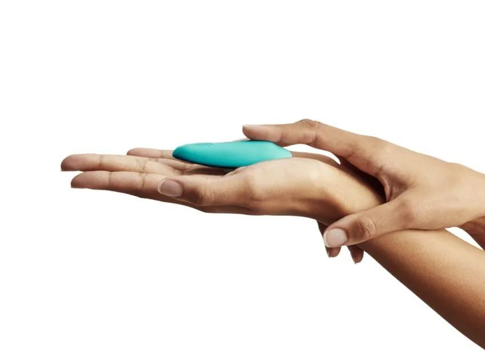 Вибромассажер WE-VIBE "Moxie+" в трусики, мятный