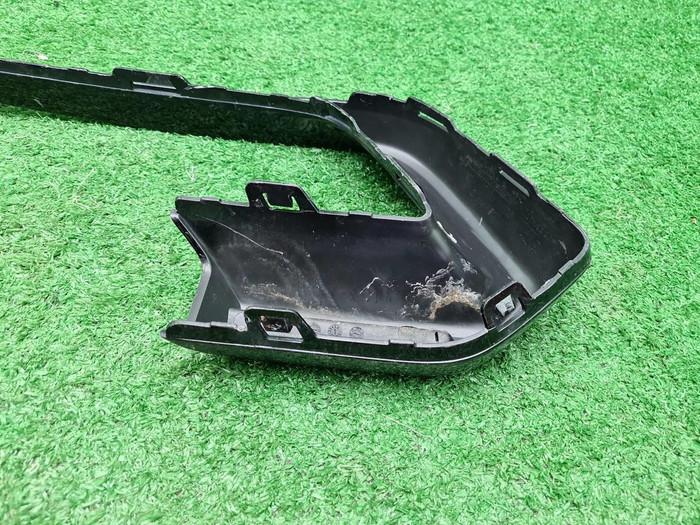 Накладка бампера правая Porsche Panamera 971 16-20