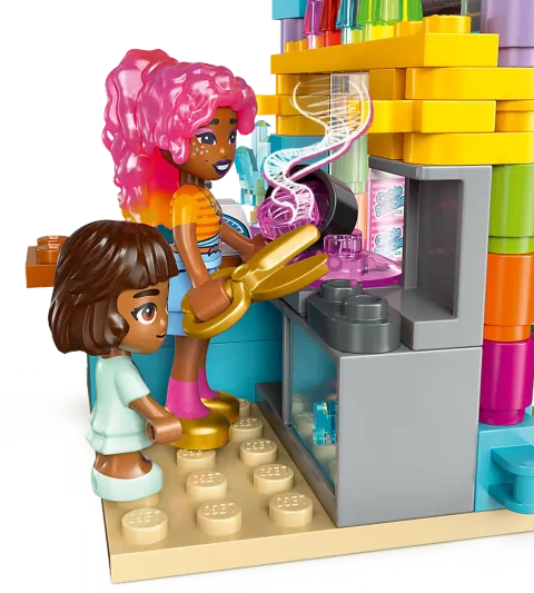 Конструктор LEGO Friends 42649 Кондитерская в Хартлейк-Сити
