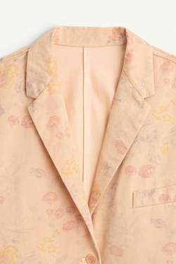 ZARA УКОРОЧЕННЫЙ БЛЕЙЗЕР ОВЕРСАЙЗ, С ПРИНТОМ
