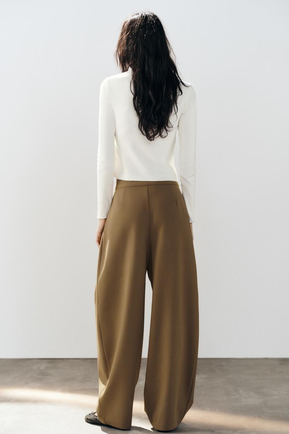ZARA БРЮКИ BALLOON С ЗАЩИПАМИ, ХАКИ МЕЛАНЖ