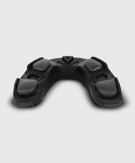 Капа боксерская Venum Predator Black/Black