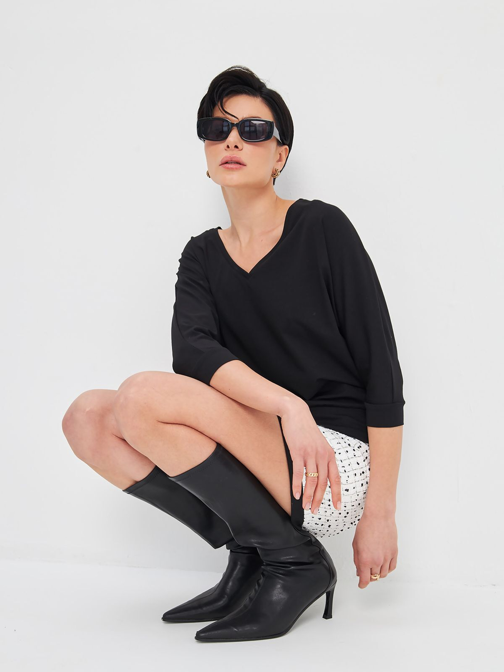 Футболка летучая мышь с открытой спиной