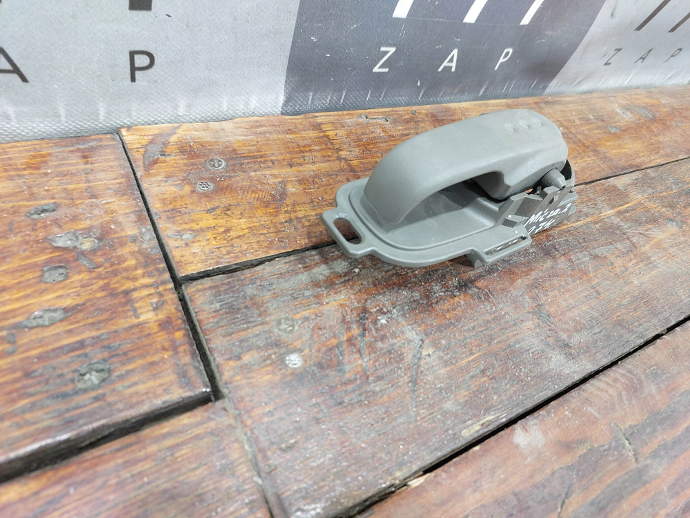 Ручка двери внутренняя правая Nissan Micra (K12), Note 1 (E11)  Б/У Оригинал  80670AX603
