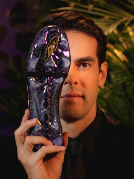 Бутсы adidas Predator Kaká Limited Edition - доступны для заказа