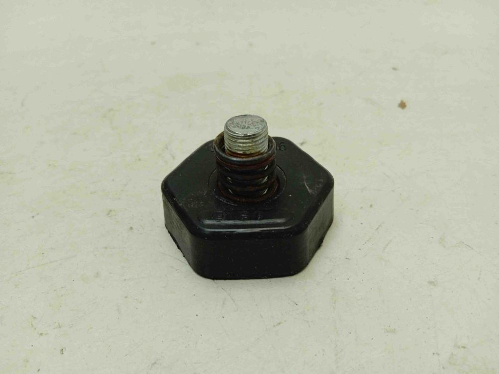 CSN62T кт182 Ножка для стиральной машины Candy CSN62T б/у