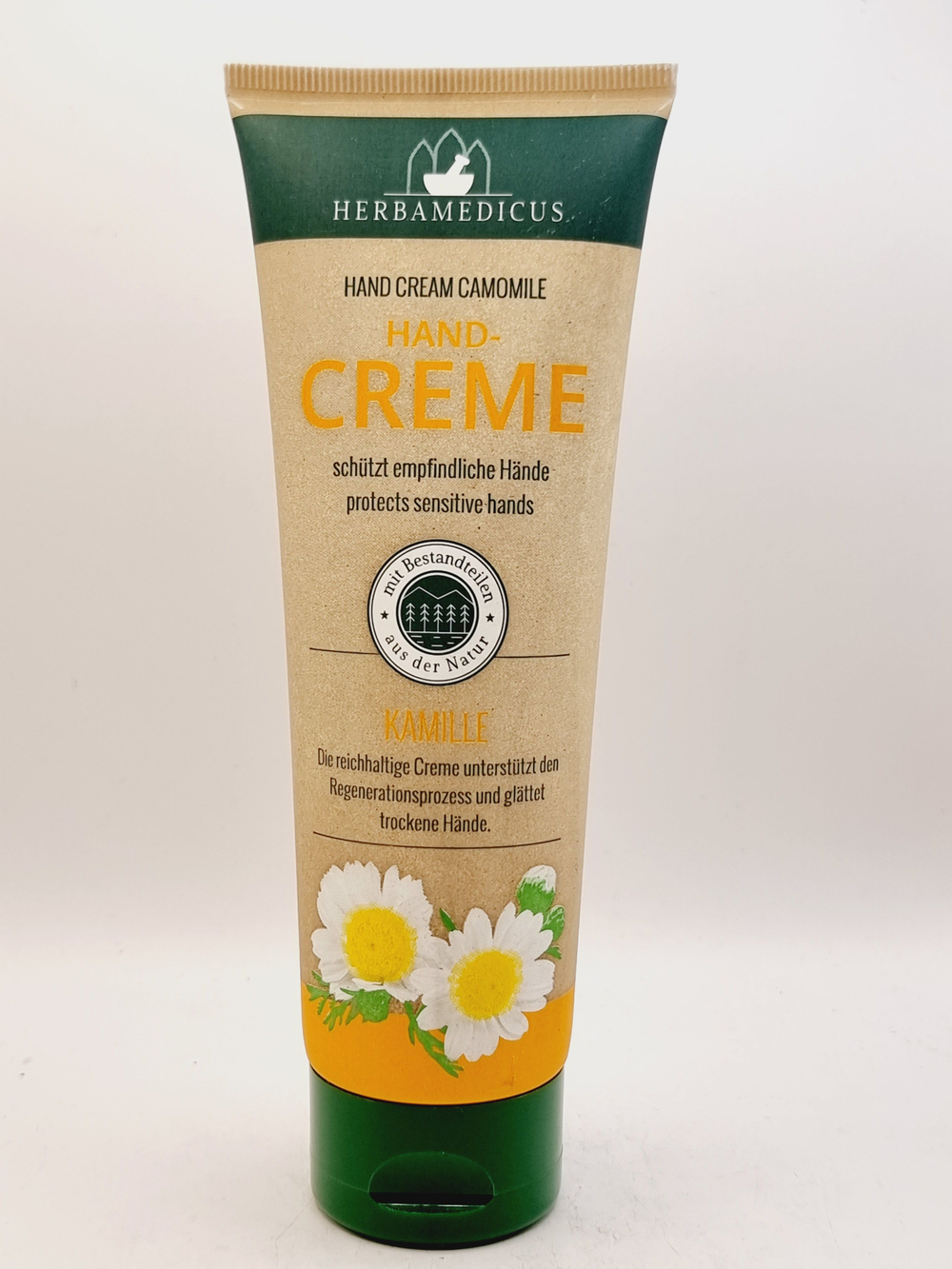 Крем для рук Herbamedicus "Hand creme camomile" с ромашкой 125 мл (из Финляндии)